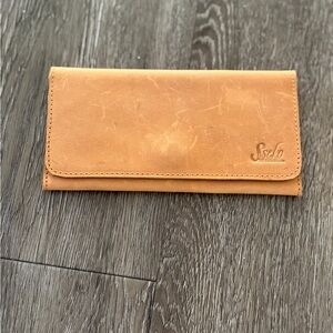 Sseko Tan Leather Fold Wallet with Contrast Stitching